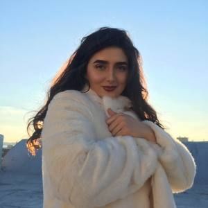 Meet your Posher, Anahit